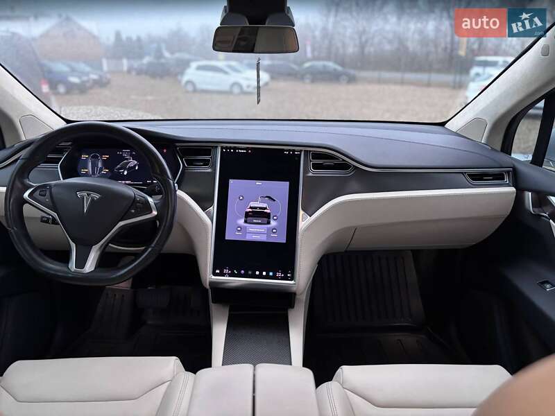 Внедорожник / Кроссовер Tesla Model X 2018 в Коломые