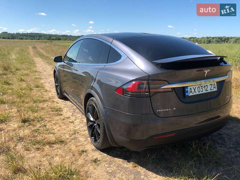 Внедорожник / Кроссовер Tesla Model X 2016 в Полтаве фото 2 Внедорожник / Кроссовер Tesla Model X 2016 в Полтаве