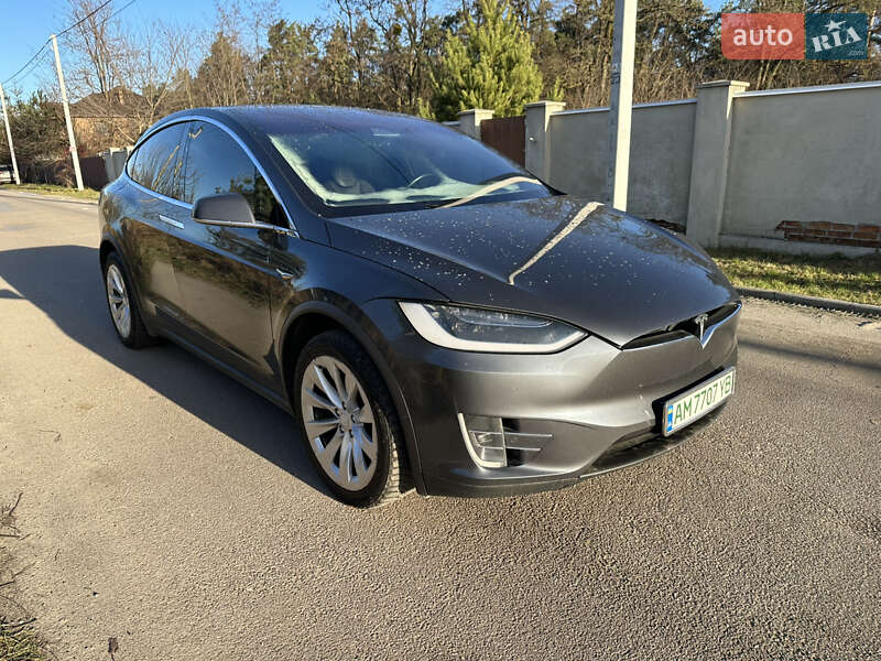 Внедорожник / Кроссовер Tesla Model X 2018 в Киеве фото 10 Внедорожник / Кроссовер Tesla Model X 2018 в Киеве
