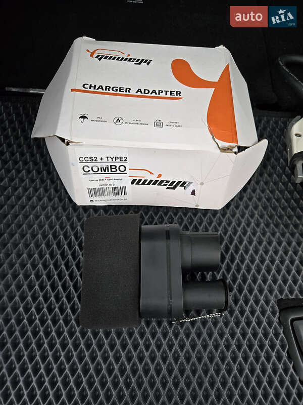 Позашляховик / Кросовер Tesla Model X 2016 в Харкові