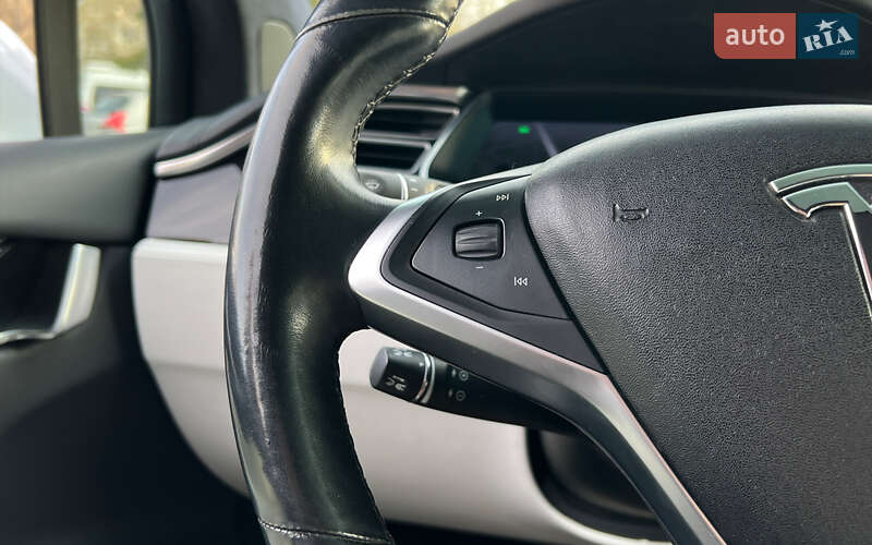 Внедорожник / Кроссовер Tesla Model X 2018 в Львове фото 10 Внедорожник / Кроссовер Tesla Model X 2018 в Львове