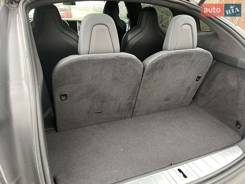 Внедорожник / Кроссовер Tesla Model X 2017 в Киеве