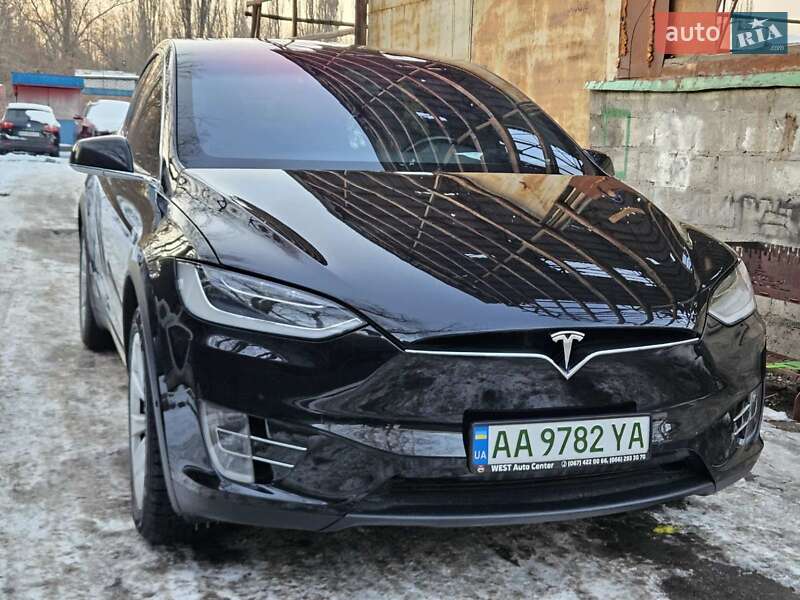 Внедорожник / Кроссовер Tesla Model X 2016 в Киеве