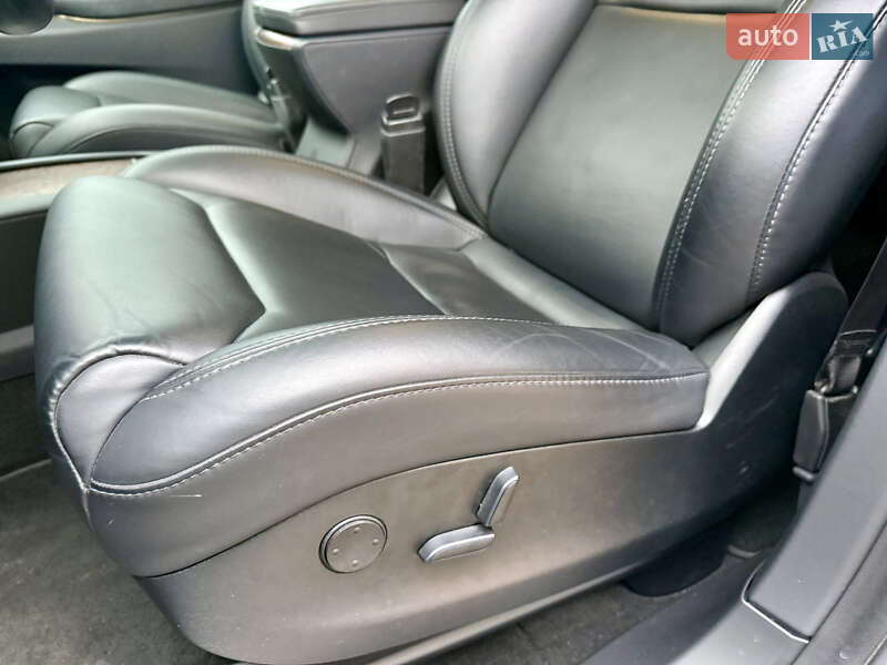 Позашляховик / Кросовер Tesla Model X 2019 в Умані