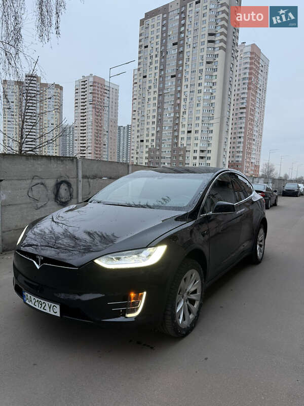 Внедорожник / Кроссовер Tesla Model X 2017 в Киеве