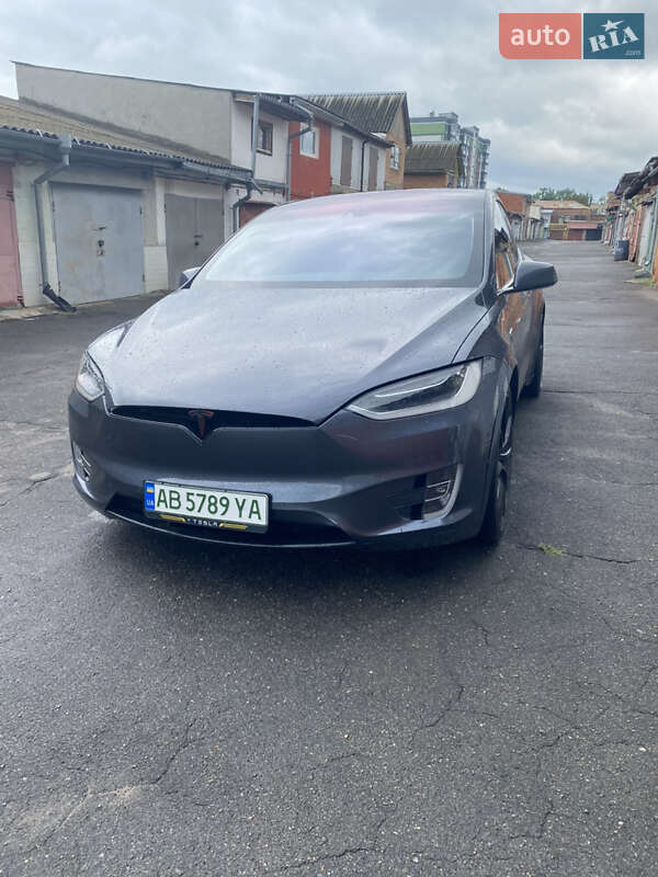 Внедорожник / Кроссовер Tesla Model X 2016 в Виннице