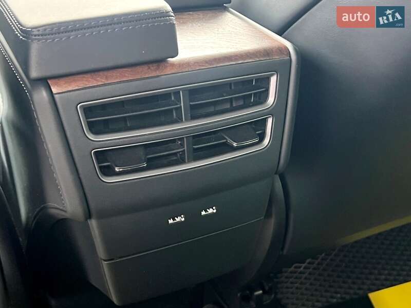 Внедорожник / Кроссовер Tesla Model X 2019 в Киеве