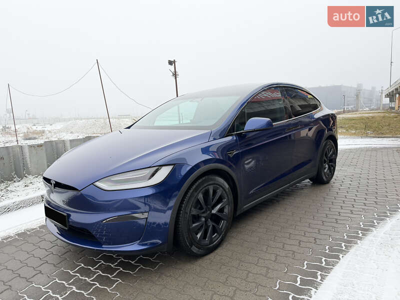 Tesla Model X 2022