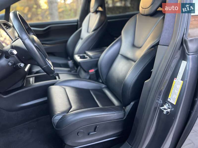 Внедорожник / Кроссовер Tesla Model X 2018 в Львове