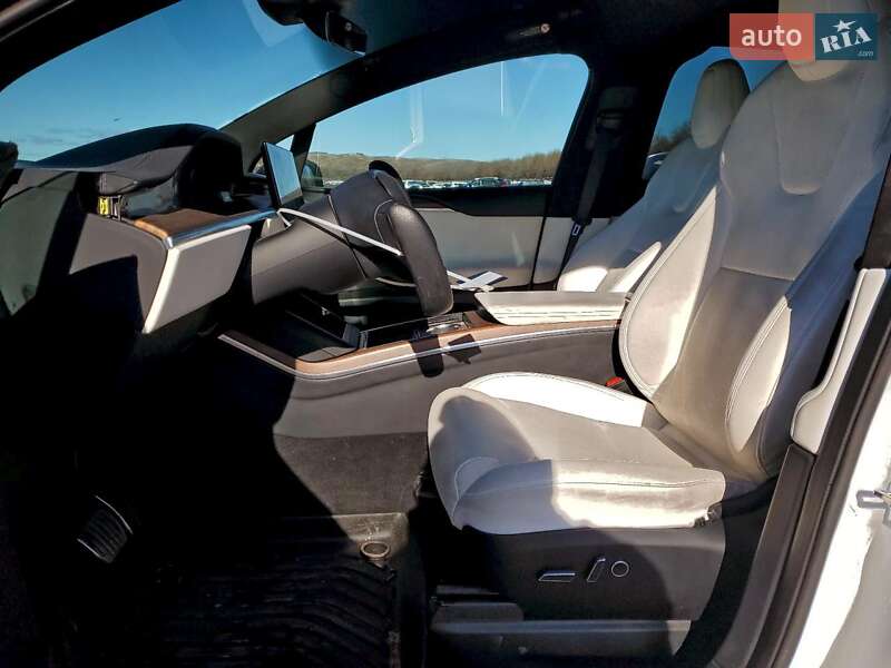 Внедорожник / Кроссовер Tesla Model X 2023 в Киеве