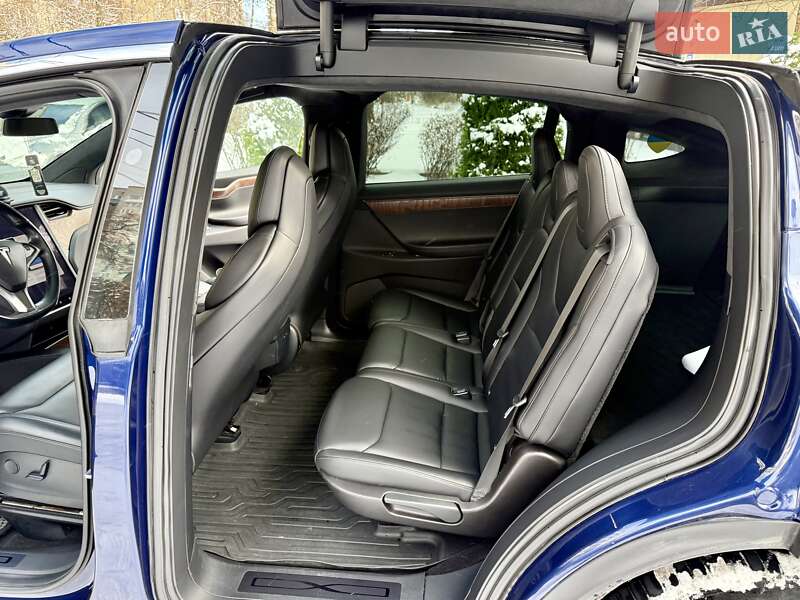 Внедорожник / Кроссовер Tesla Model X 2018 в Киеве