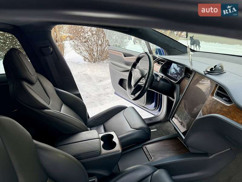 Внедорожник / Кроссовер Tesla Model X 2018 в Киеве