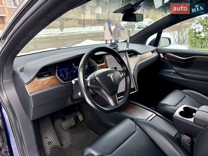 Внедорожник / Кроссовер Tesla Model X 2018 в Киеве