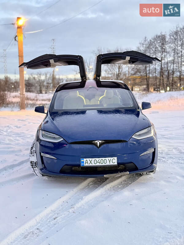 2022 Tesla Model X, VIN 7SAXCBE51NF354160:plate — фото 1 (autoria)
