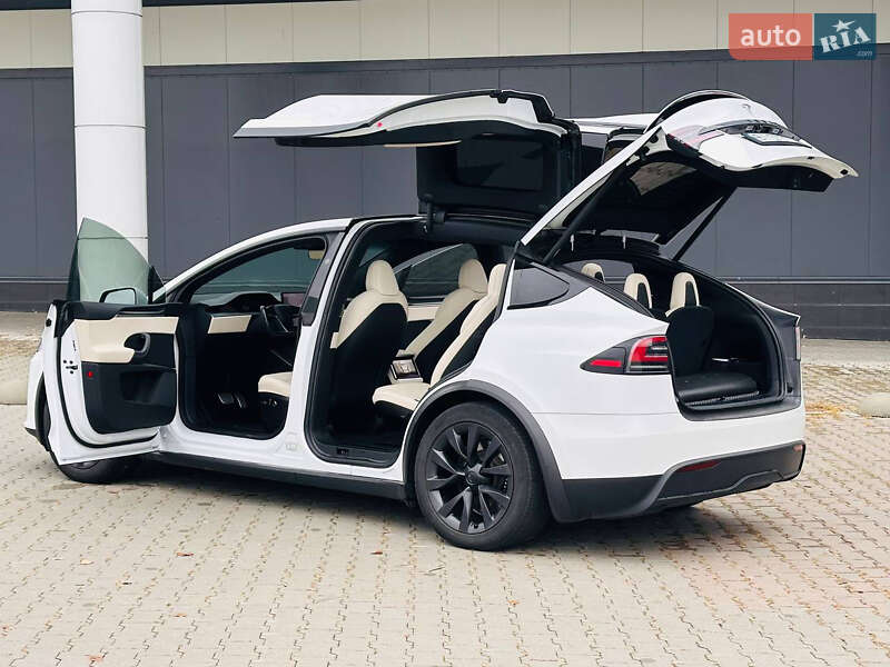 Внедорожник / Кроссовер Tesla Model X 2022 в Киеве