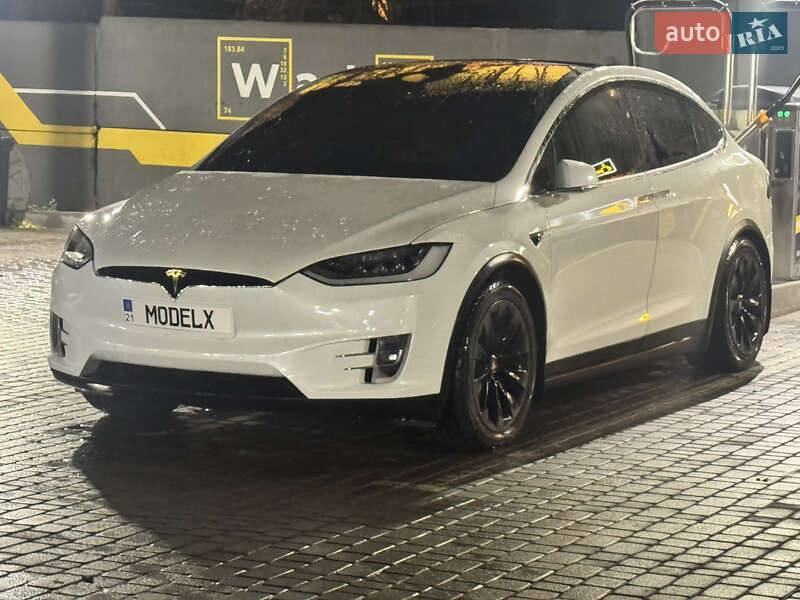 Tesla Model X 2017