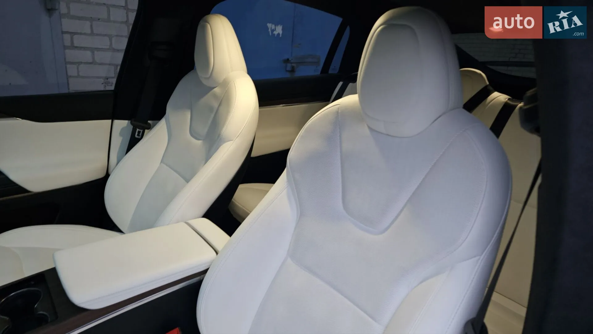 2023 Tesla Model X - мініатюра 39