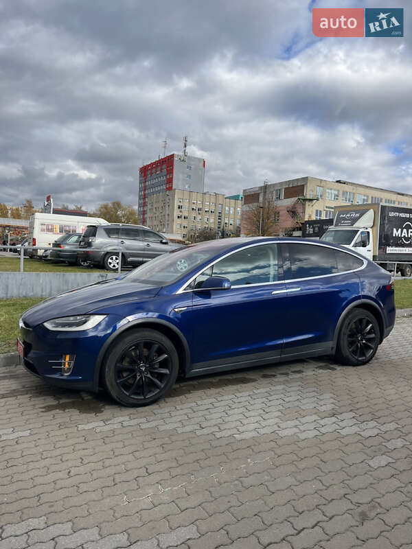 Внедорожник / Кроссовер Tesla Model X 2016 в Львове