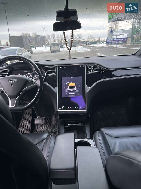 Внедорожник / Кроссовер Tesla Model X 2016 в Киеве