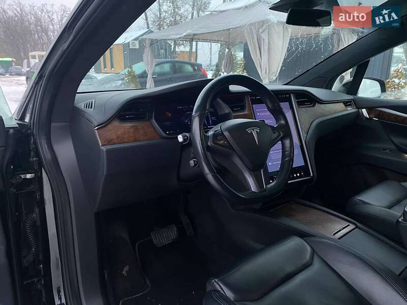 Внедорожник / Кроссовер Tesla Model X 2020 в Киеве