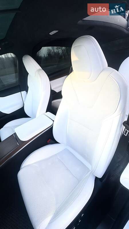 Внедорожник / Кроссовер Tesla Model X 2023 в Днепре