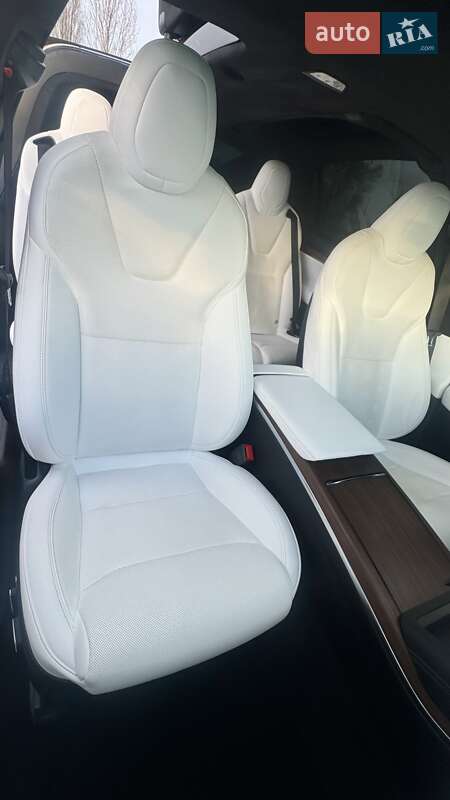 Внедорожник / Кроссовер Tesla Model X 2023 в Днепре