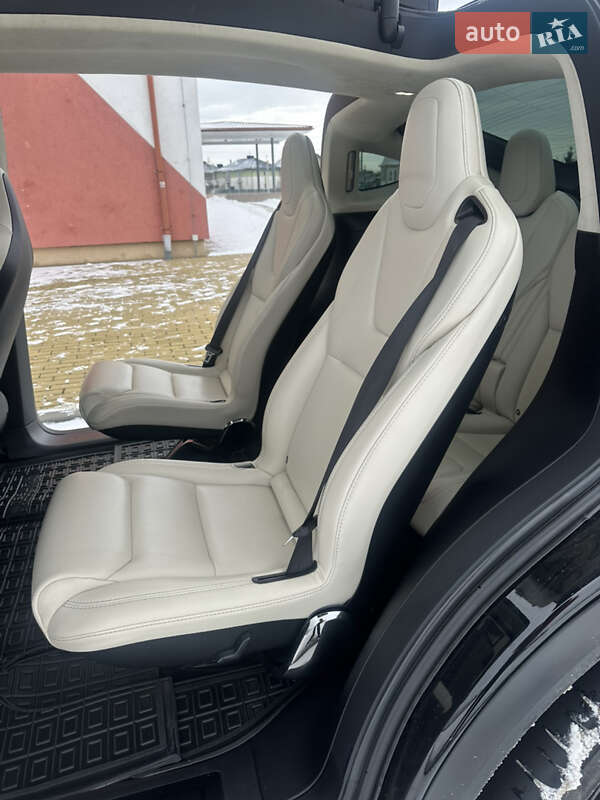 Внедорожник / Кроссовер Tesla Model X 2018 в Львове