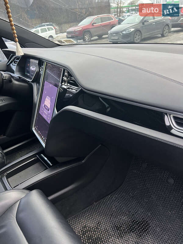 Внедорожник / Кроссовер Tesla Model X 2016 в Киеве фото 3 Внедорожник / Кроссовер Tesla Model X 2016 в Киеве