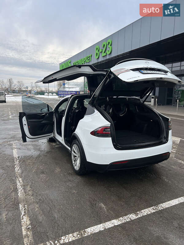 Внедорожник / Кроссовер Tesla Model X 2016 в Киеве фото 12 Внедорожник / Кроссовер Tesla Model X 2016 в Киеве