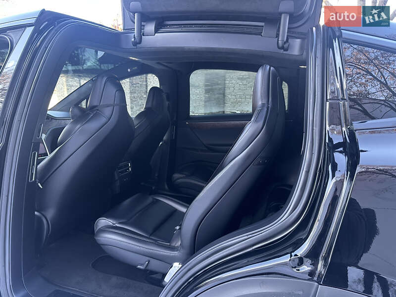 Внедорожник / Кроссовер Tesla Model X 2018 в Днепре