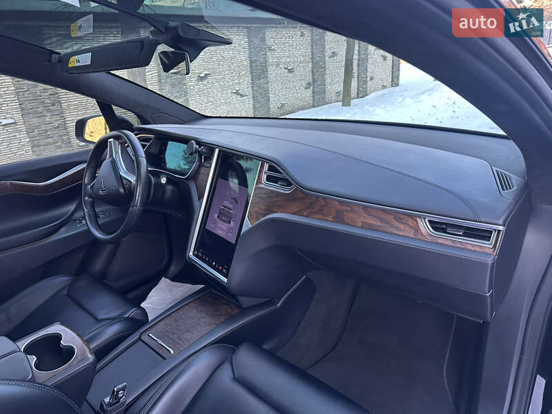 Внедорожник / Кроссовер Tesla Model X 2018 в Днепре