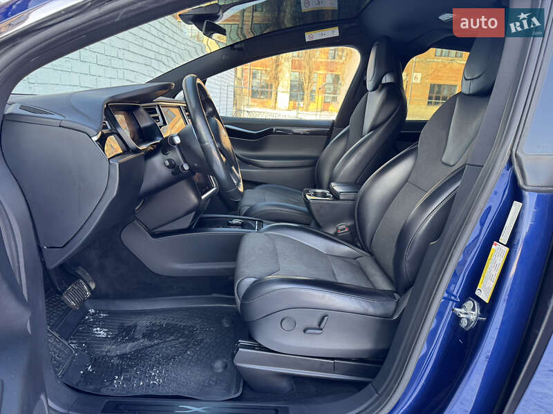 Позашляховик / Кросовер Tesla Model X 2018 в Києві