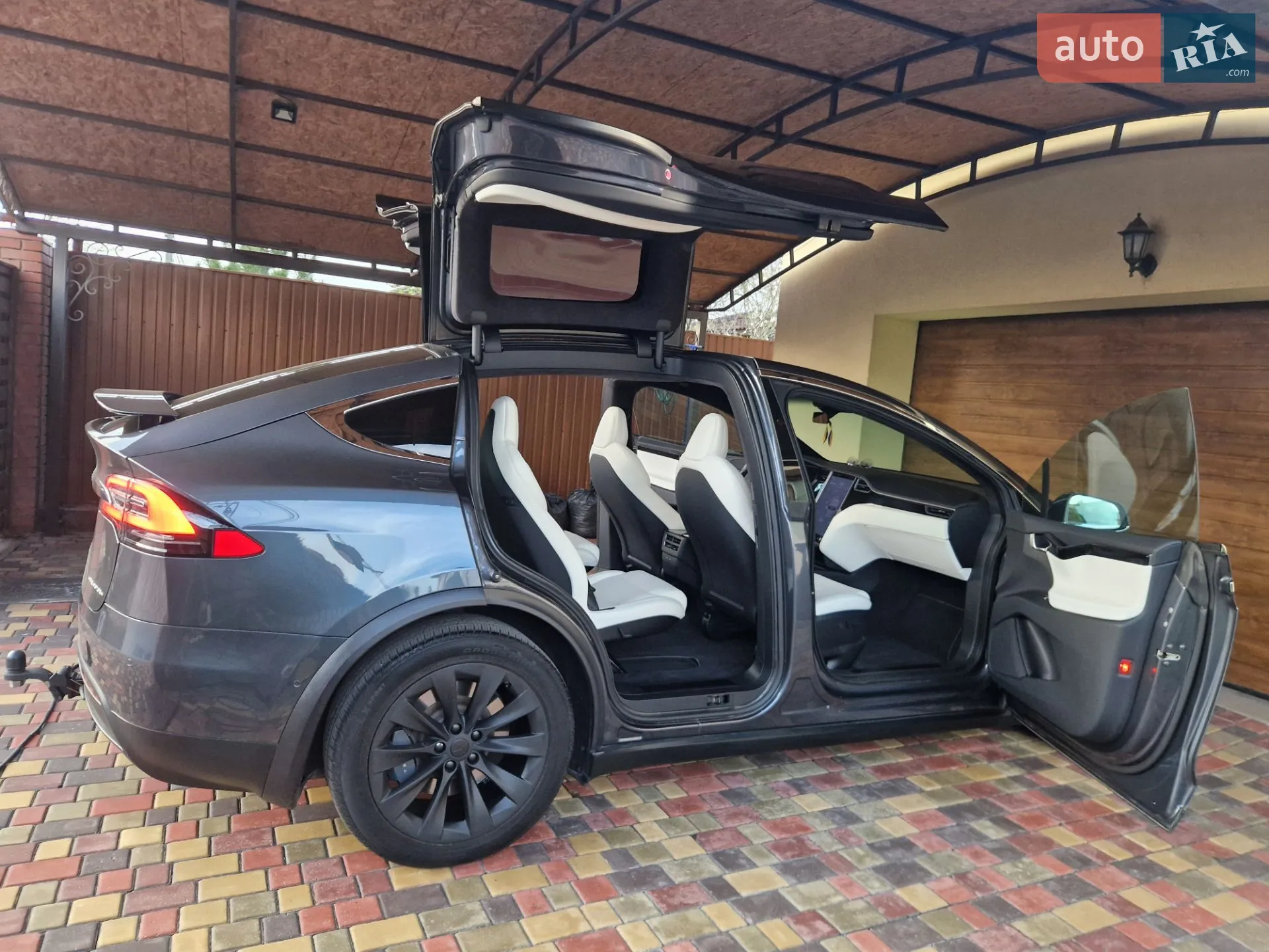 2020 Tesla Model X - мініатюра 13