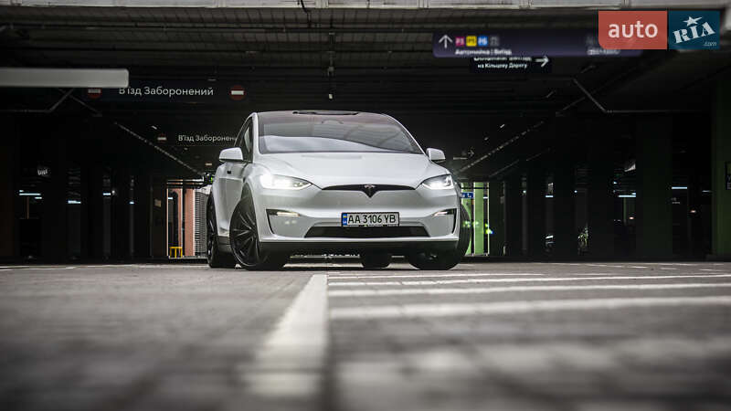 Внедорожник / Кроссовер Tesla Model X 2022 в Киеве