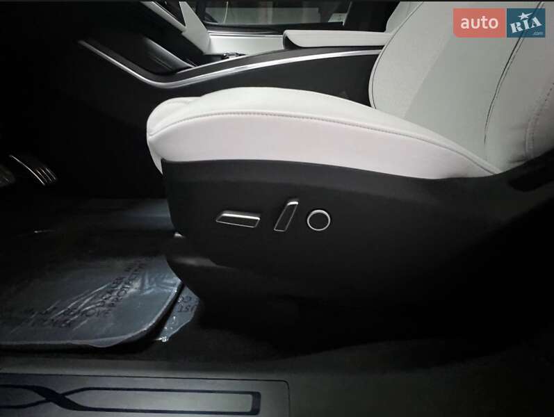 Позашляховик / Кросовер Tesla Model X 2022 в Києві