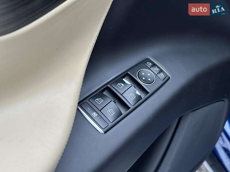 Внедорожник / Кроссовер Tesla Model X 2016 в Одессе фото 11 Внедорожник / Кроссовер Tesla Model X 2016 в Одессе