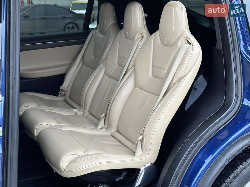 Внедорожник / Кроссовер Tesla Model X 2016 в Одессе фото 15 Внедорожник / Кроссовер Tesla Model X 2016 в Одессе