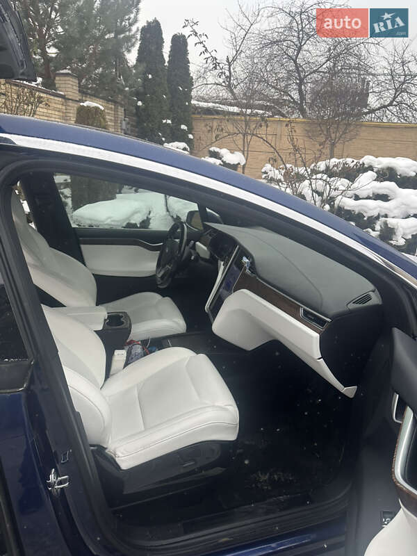 Внедорожник / Кроссовер Tesla Model X 2016 в Днепре