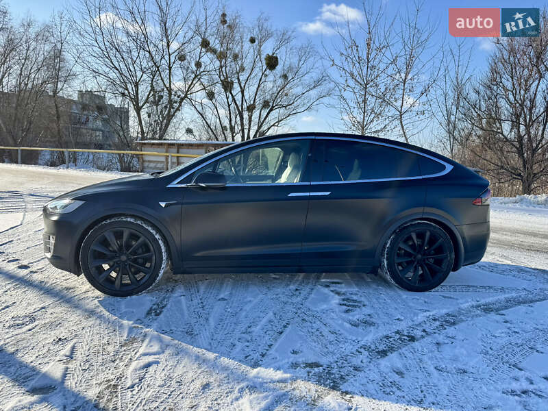 Позашляховик / Кросовер Tesla Model X 2019 в Києві