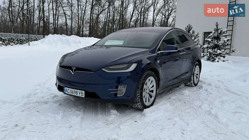 Внедорожник / Кроссовер Tesla Model X 2017 в Луцке