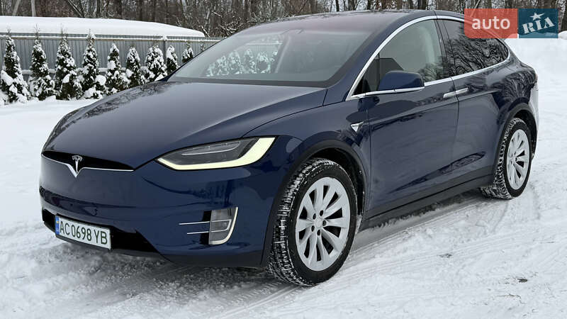 Внедорожник / Кроссовер Tesla Model X 2017 в Луцке