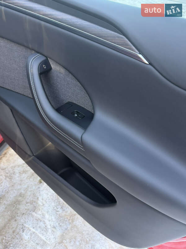 Позашляховик / Кросовер Tesla Model X 2022 в Тернополі