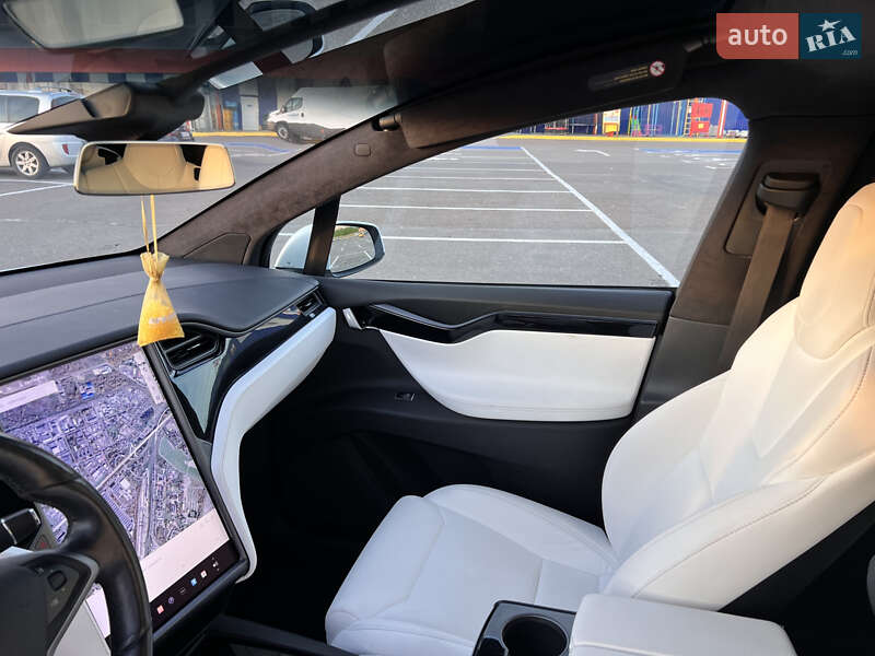 Позашляховик / Кросовер Tesla Model X 2019 в Львові