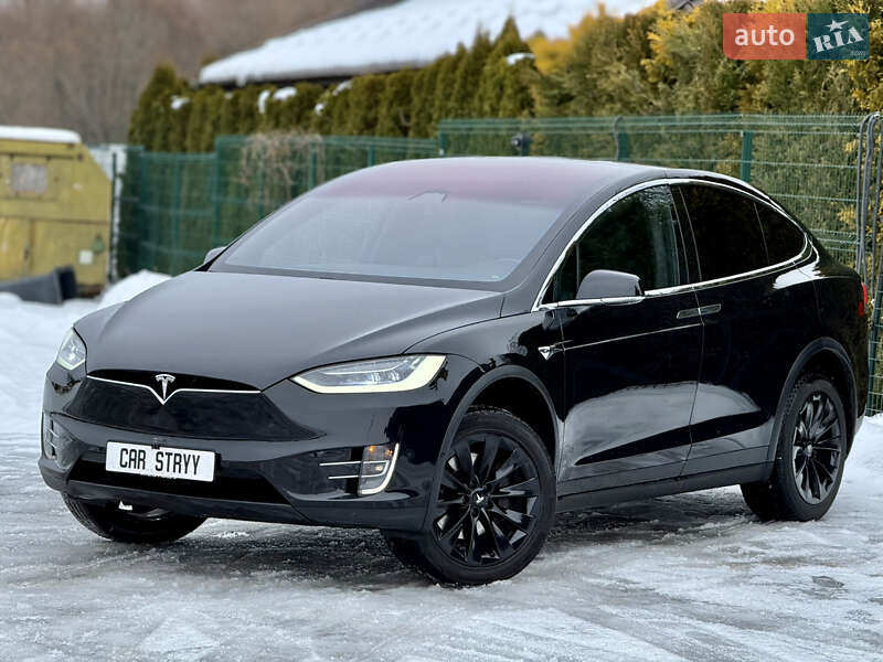 Позашляховик / Кросовер Tesla Model X 2017 в Стрию