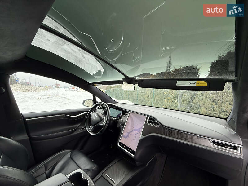 Позашляховик / Кросовер Tesla Model X 2017 в Стрию