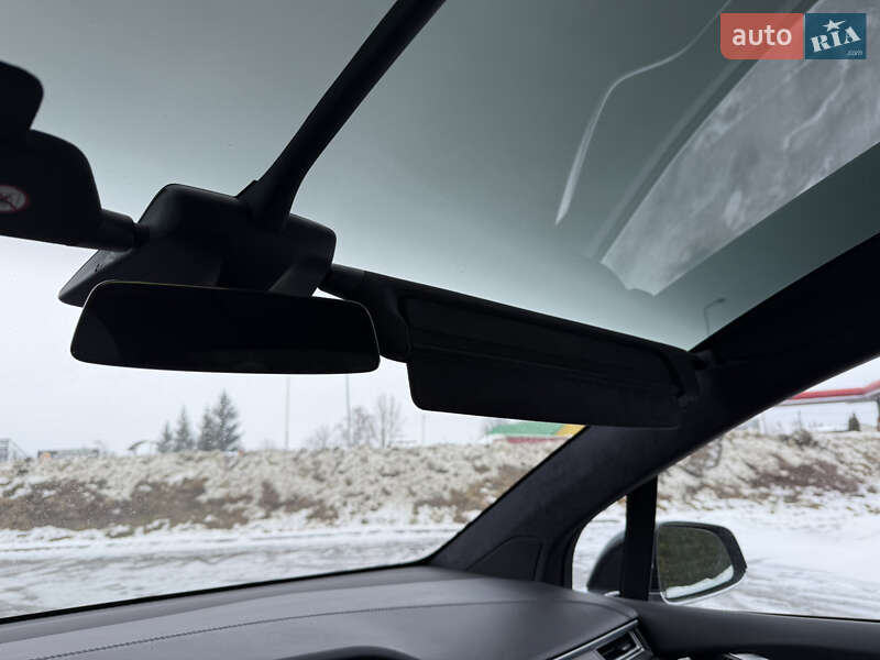 Позашляховик / Кросовер Tesla Model X 2017 в Стрию