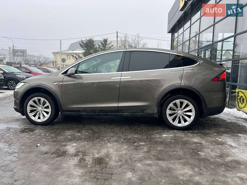 Позашляховик / Кросовер Tesla Model X 2016 в Івано-Франківську фото 3 Позашляховик / Кросовер Tesla Model X 2016 в Івано-Франківську