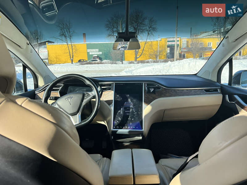 Внедорожник / Кроссовер Tesla Model X 2017 в Житомире
