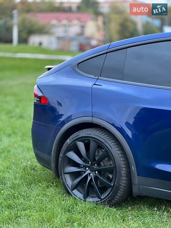 Позашляховик / Кросовер Tesla Model X 2016 в Рівному фото 18 Позашляховик / Кросовер Tesla Model X 2016 в Рівному