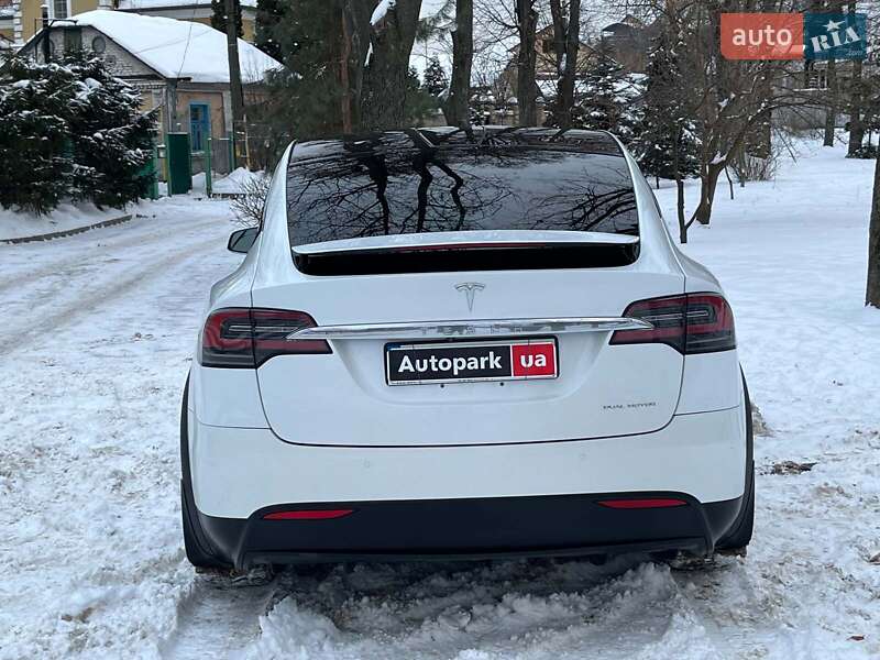 Позашляховик / Кросовер Tesla Model X 2019 в Києві